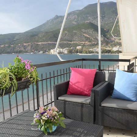 Captain'S Home Loutraki Exterior photo