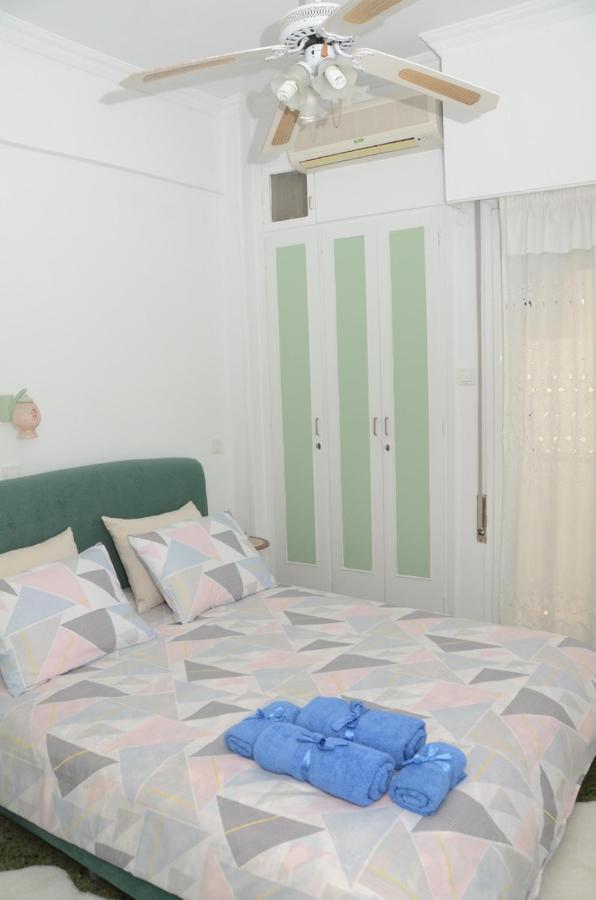 Captain'S Home Loutraki Exterior photo